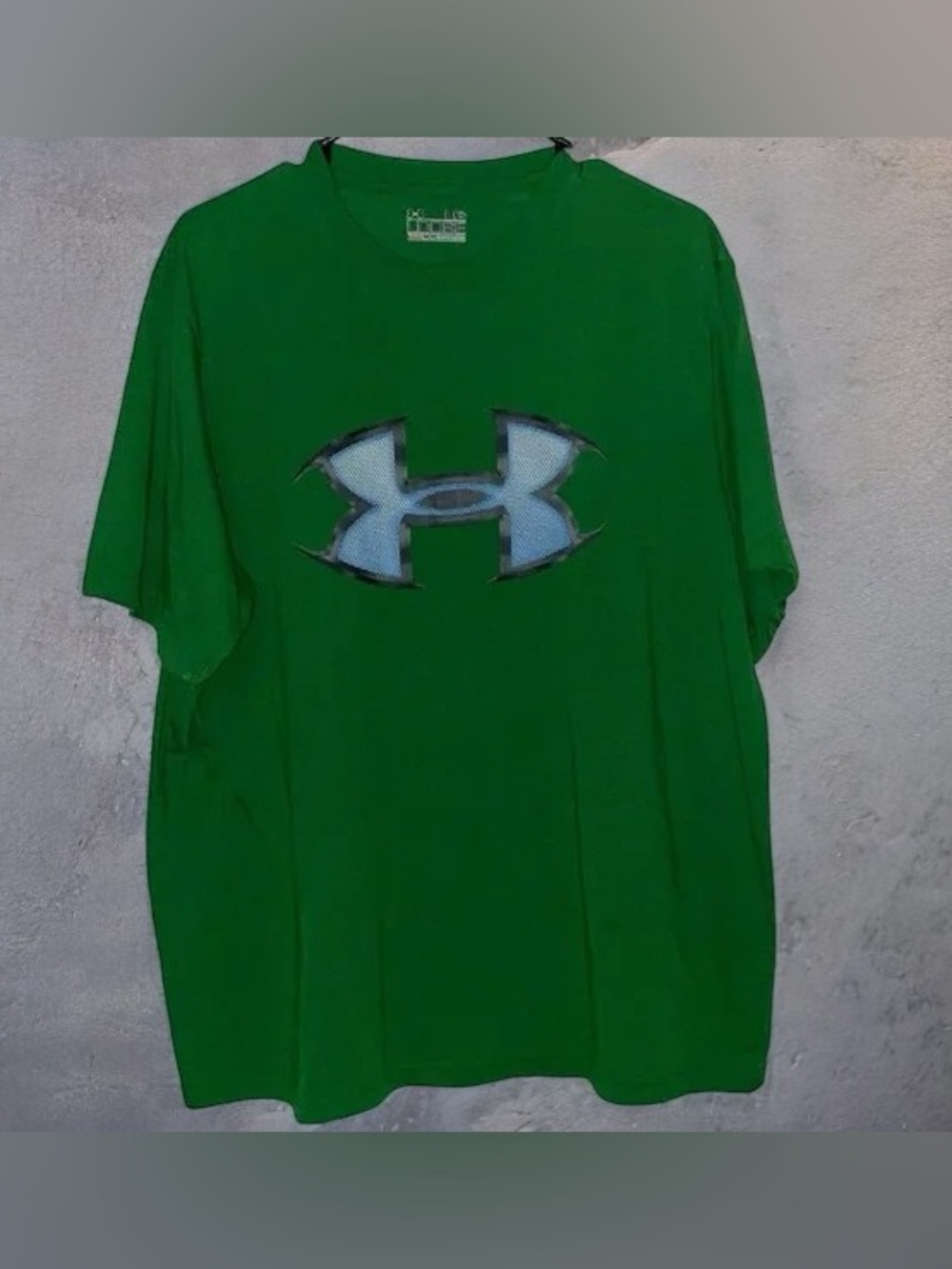 ⭐️ Men’s Green Short-Sleeve Logo Tee